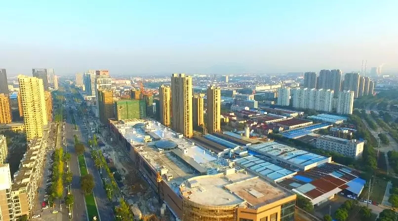 前11月，，，，，全县高端装备制造业完成产值103亿，，，，，实现较快生长